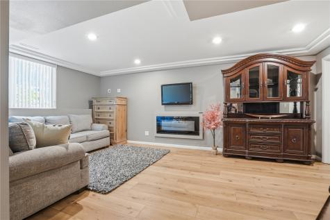1432 Hickory Hollow NE Solon IA 52333