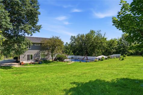 1432 Hickory Hollow NE Solon IA 52333