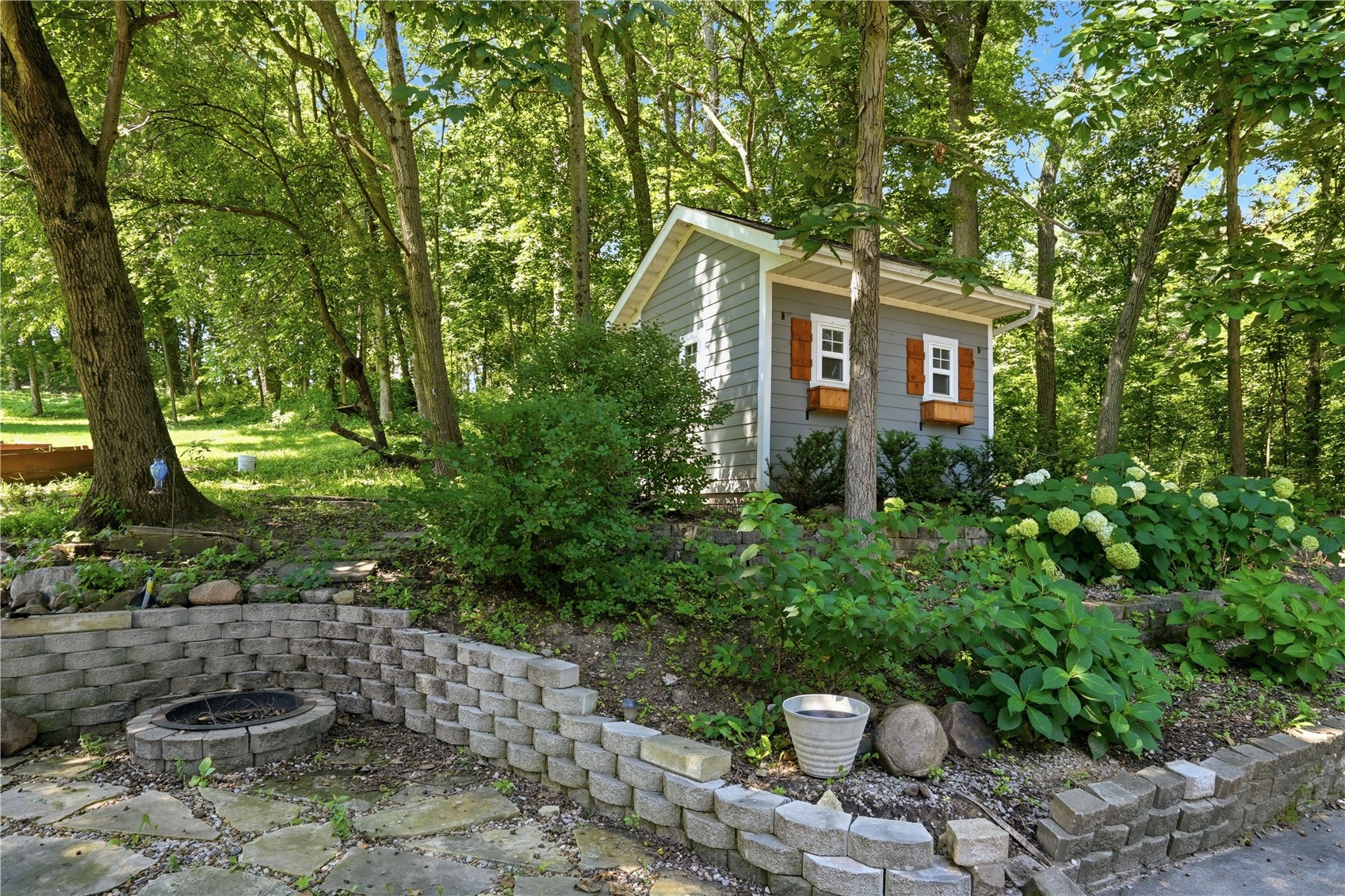 1432 Hickory Hollow NE Solon IA 52333