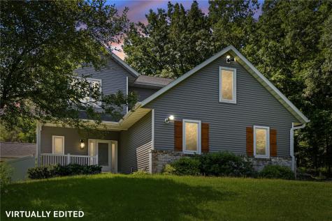 1432 Hickory Hollow NE Solon IA 52333
