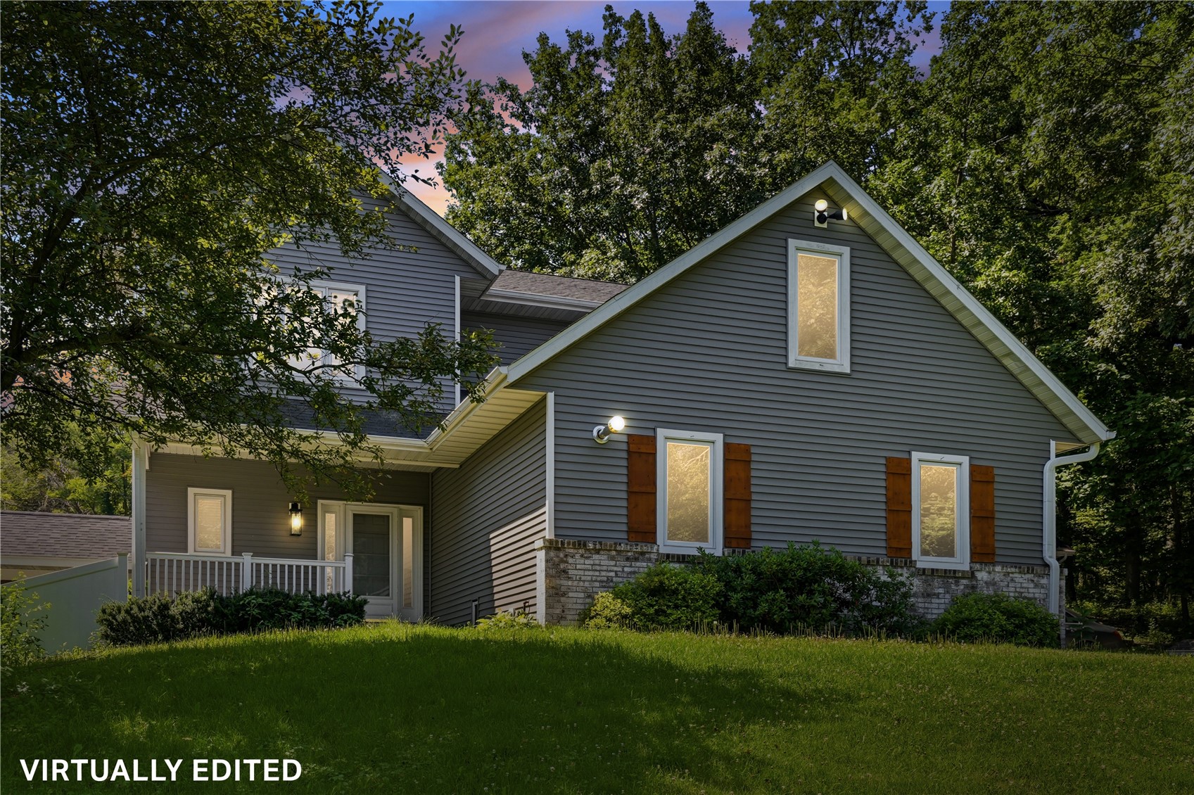 1432 Hickory Hollow NE Solon IA 52333