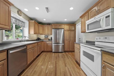 3830 Skylark Lane SE Cedar Rapids IA 52403