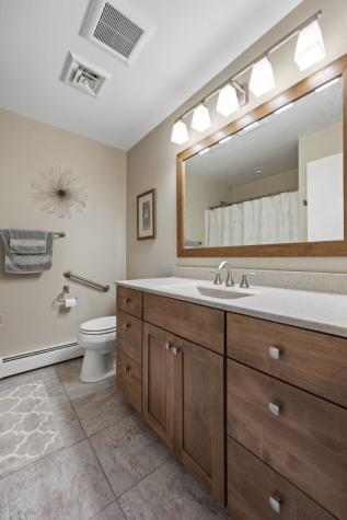 3830 Skylark Lane SE Cedar Rapids IA 52403