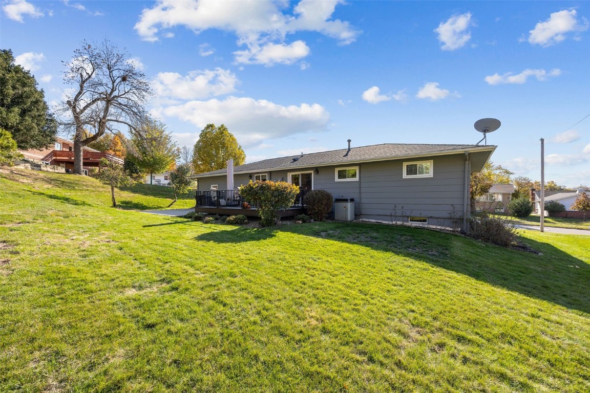3830 Skylark Lane SE Cedar Rapids IA 52403
