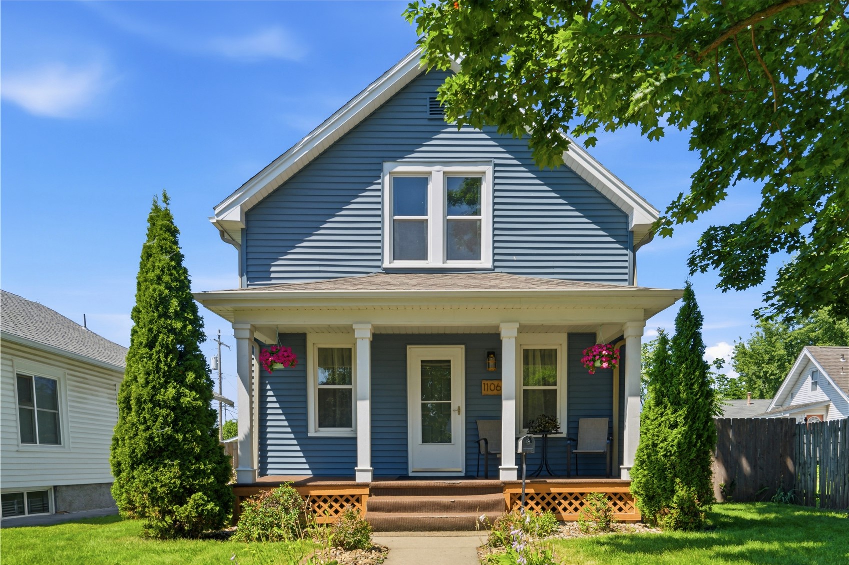 Cedar Rapids IA, 1106 J Avenue NW