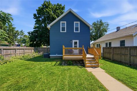 1106 J Avenue NW Cedar Rapids IA 52405