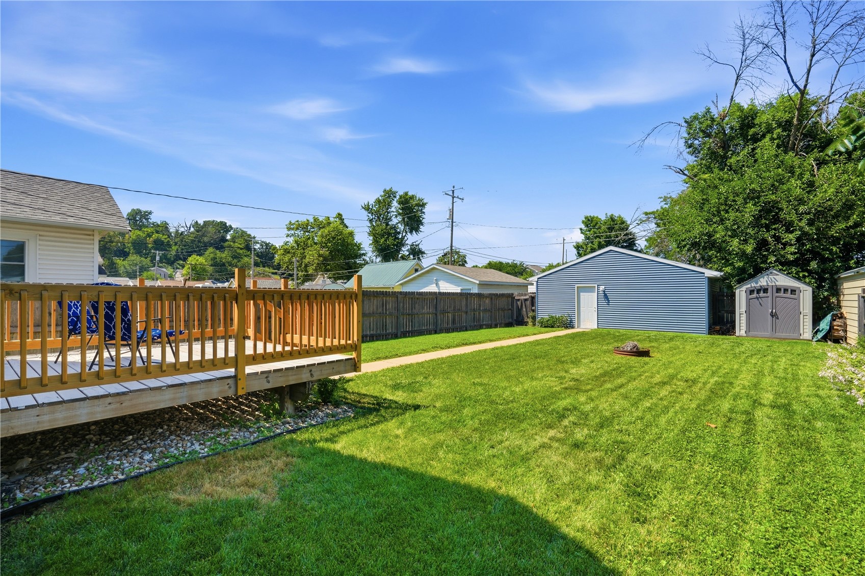 1106 J Avenue NW Cedar Rapids IA 52405