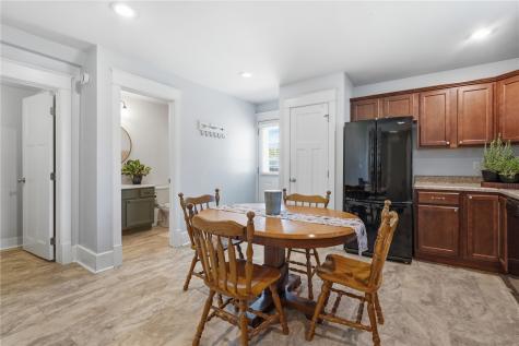 1106 J Avenue NW Cedar Rapids IA 52405