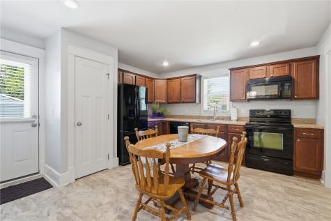 1106 J Avenue NW Cedar Rapids IA 52405