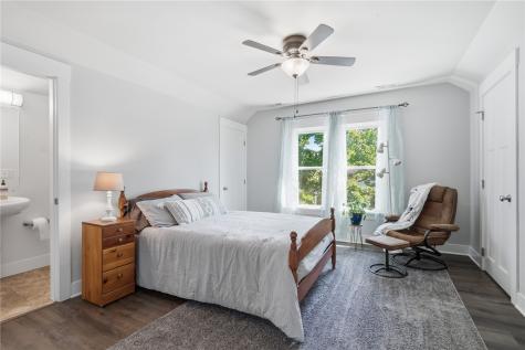 1106 J Avenue NW Cedar Rapids IA 52405