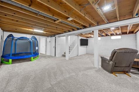 825 Valleyview Drive Marion IA 52302
