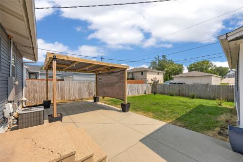 825 Valleyview Drive Marion IA 52302