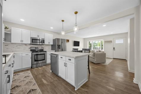 825 Valleyview Drive Marion IA 52302