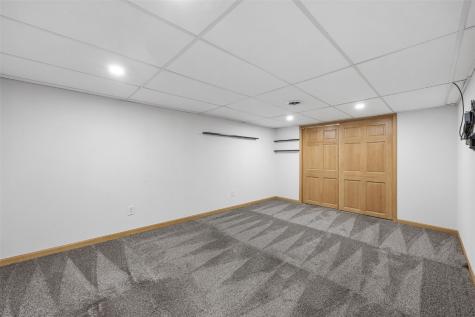 342 24th Street NW Cedar Rapids IA 52405
