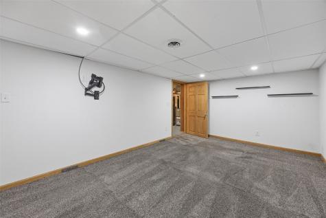 342 24th Street NW Cedar Rapids IA 52405