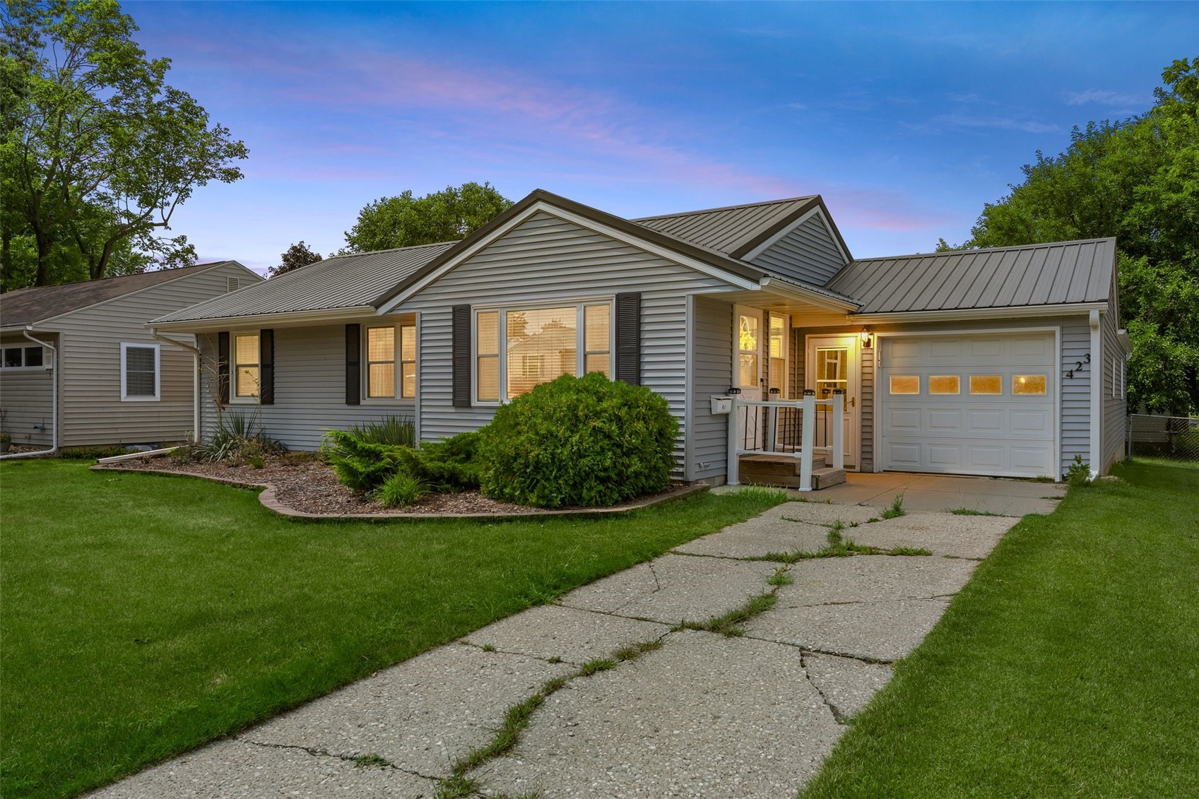 423 32nd Street SE Cedar Rapids IA 52403
