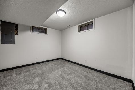423 32nd Street SE Cedar Rapids IA 52403