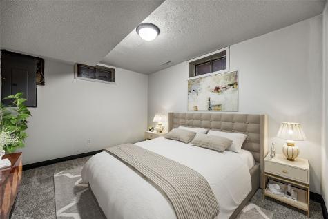 423 32nd Street SE Cedar Rapids IA 52403
