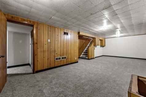 423 32nd Street SE Cedar Rapids IA 52403