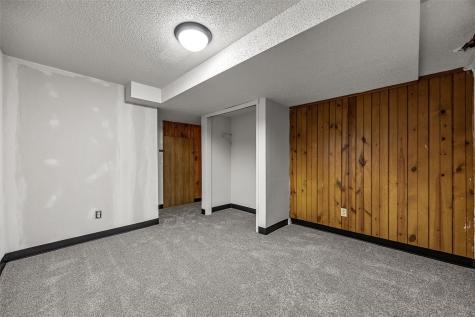 423 32nd Street SE Cedar Rapids IA 52403