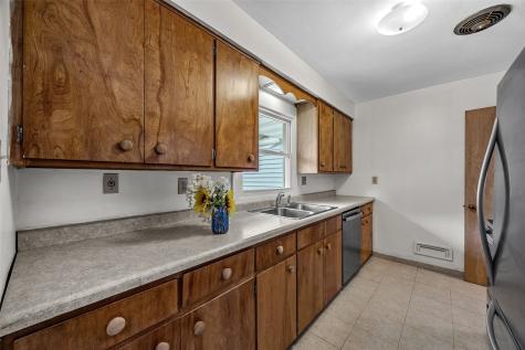 423 32nd Street SE Cedar Rapids IA 52403