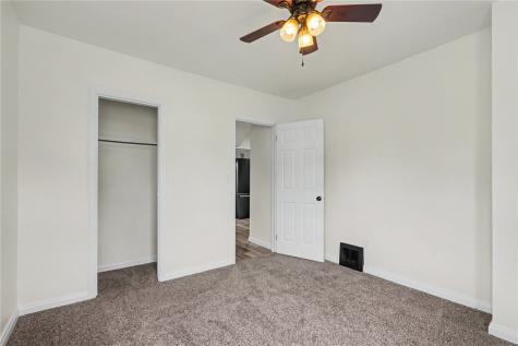 1216 22nd Avenue SW Cedar Rapids IA 52404