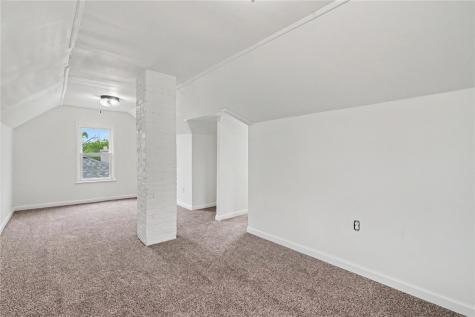 1216 22nd Avenue SW Cedar Rapids IA 52404