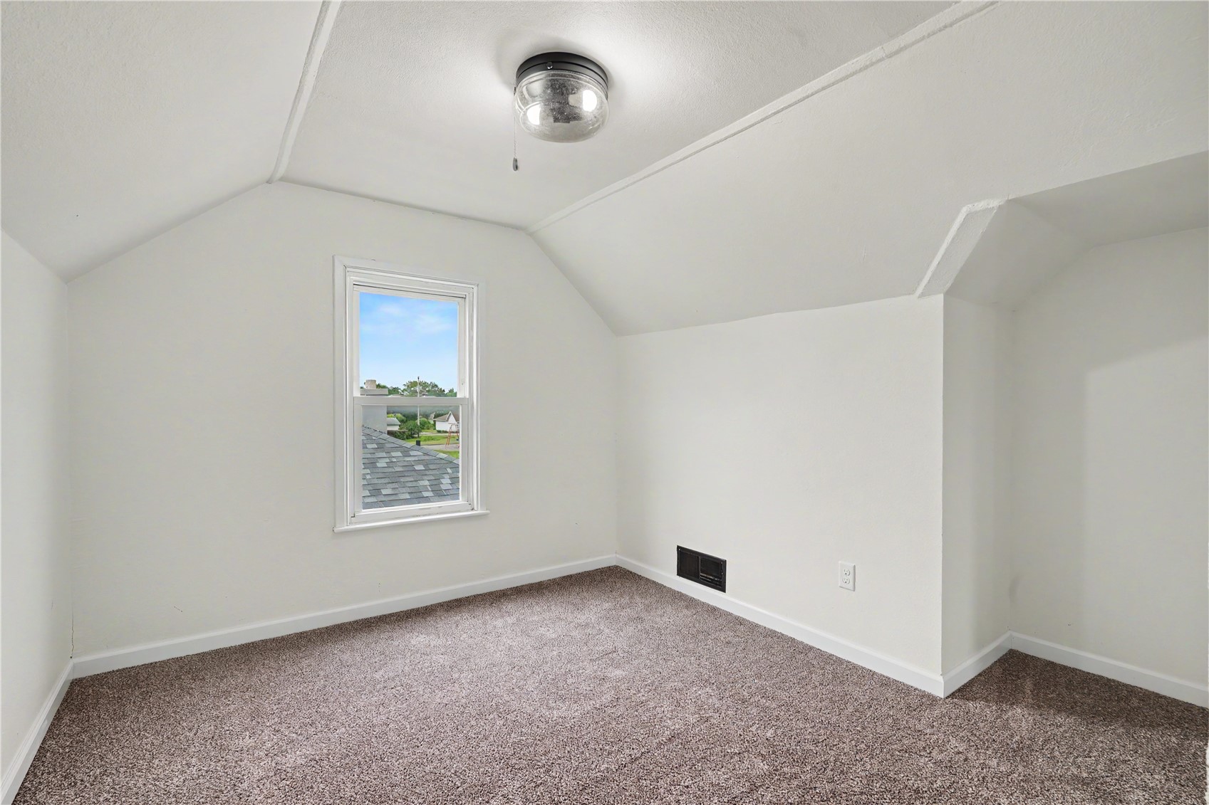 1216 22nd Avenue SW Cedar Rapids IA 52404
