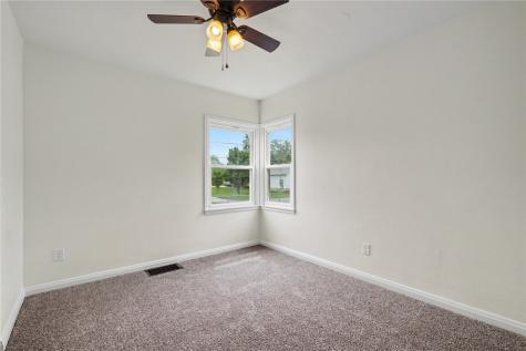 1216 22nd Avenue SW Cedar Rapids IA 52404