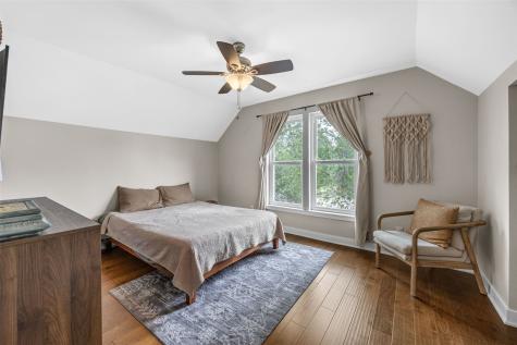 2629 Mt Vernon Road SE Cedar Rapids IA 52403