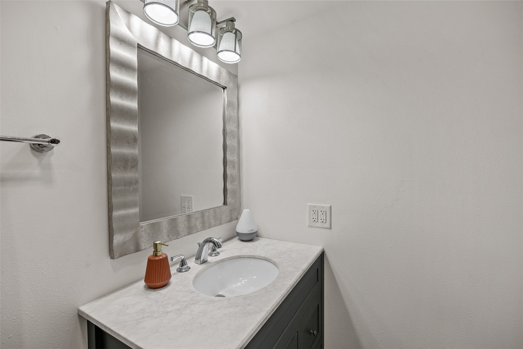 2629 Mt Vernon Road SE Cedar Rapids IA 52403