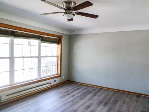 1737 Bever Avenue SE Cedar Rapids IA 52403