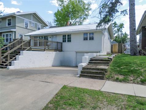 1737 Bever Avenue SE Cedar Rapids IA 52403