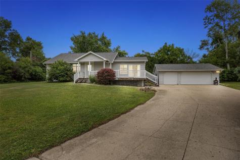5221 Old Ely Road SW Cedar Rapids IA 52404