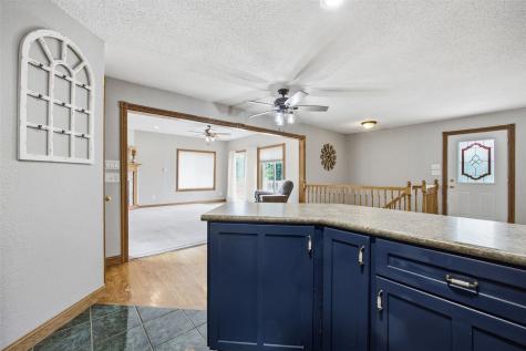 5221 Old Ely Road SW Cedar Rapids IA 52404