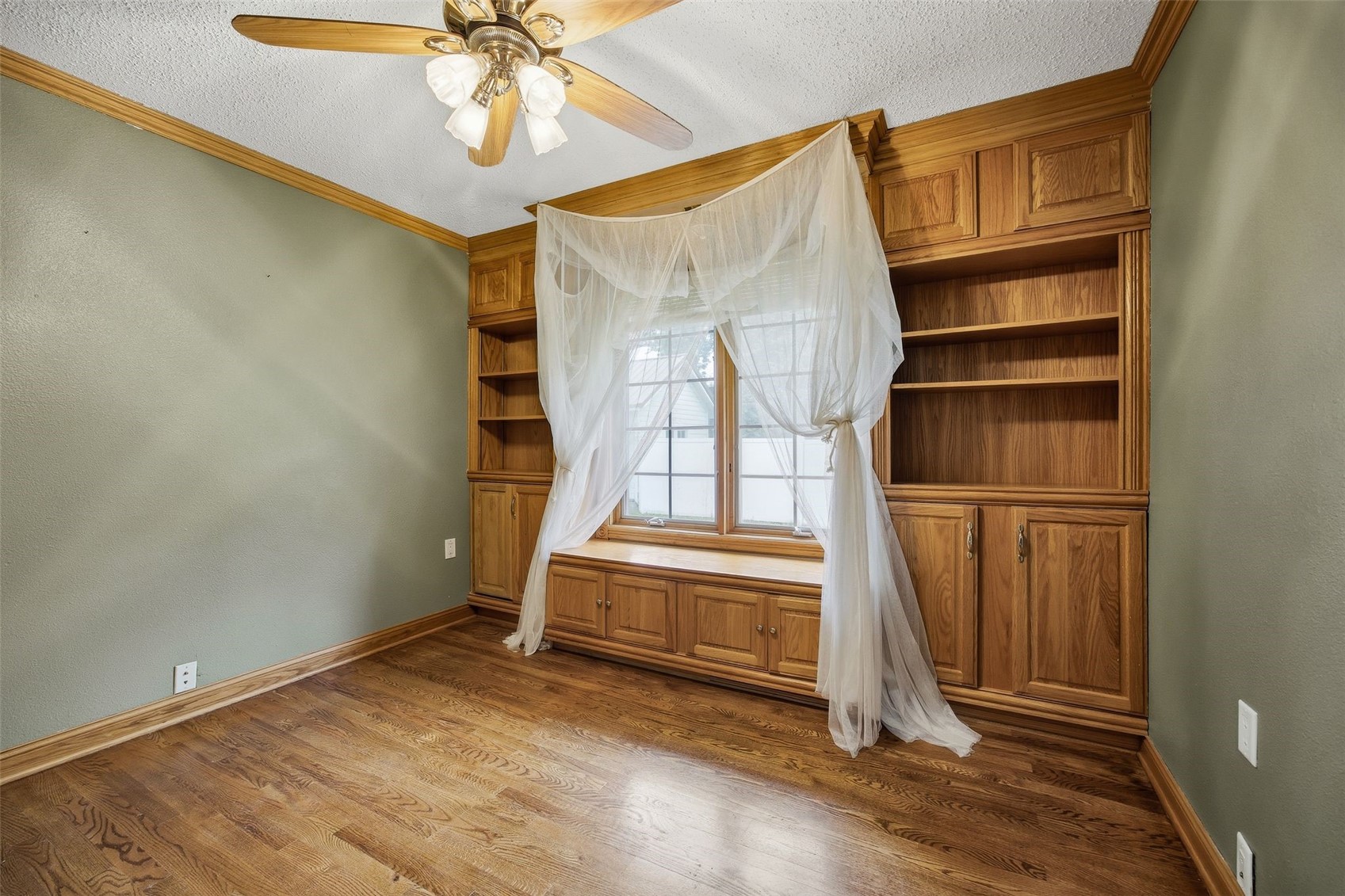 5221 Old Ely Road SW Cedar Rapids IA 52404