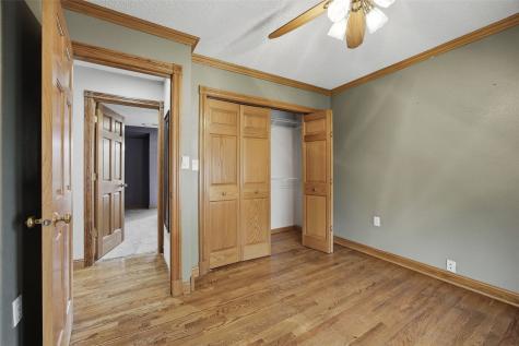 5221 Old Ely Road SW Cedar Rapids IA 52404