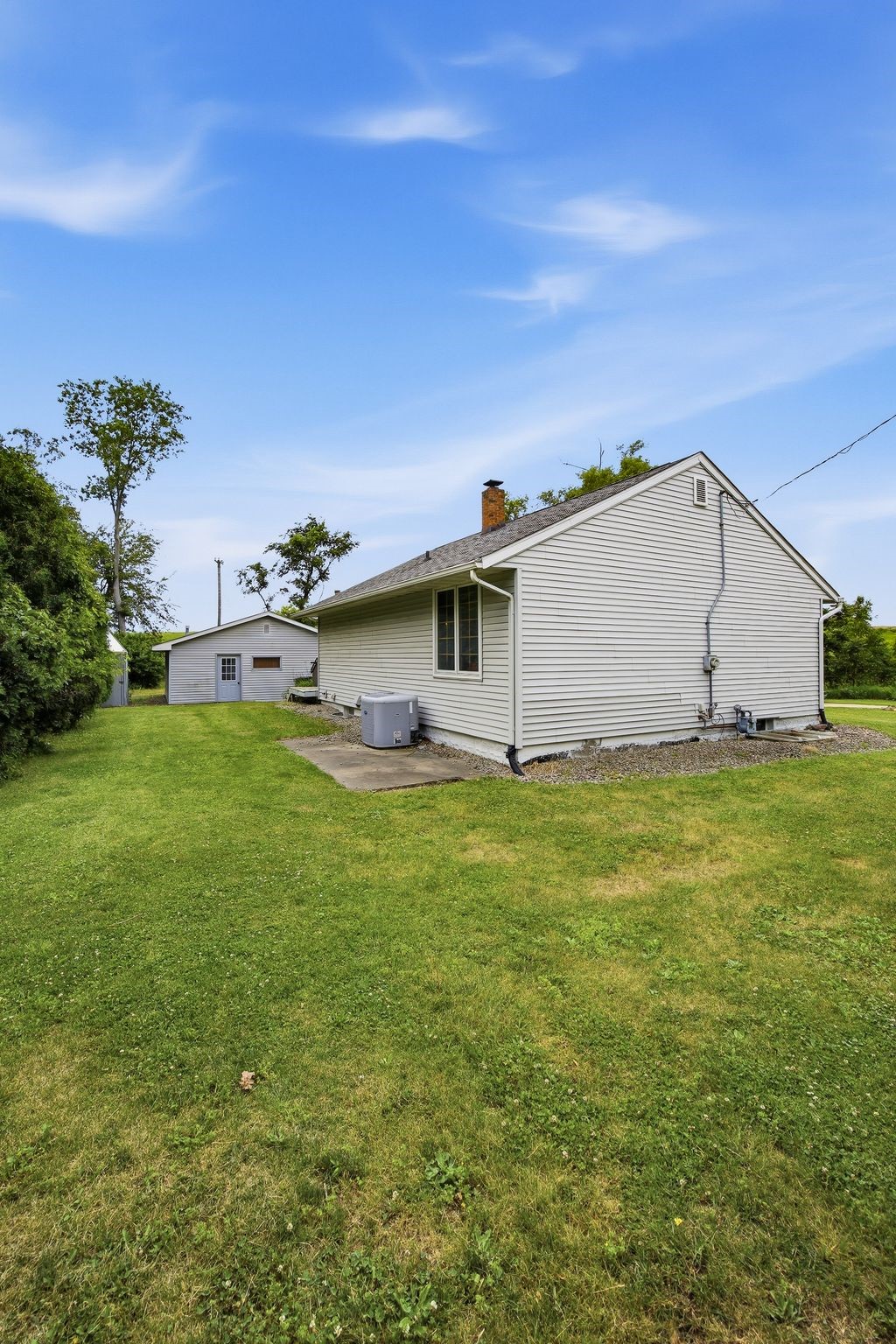5221 Old Ely Road SW Cedar Rapids IA 52404