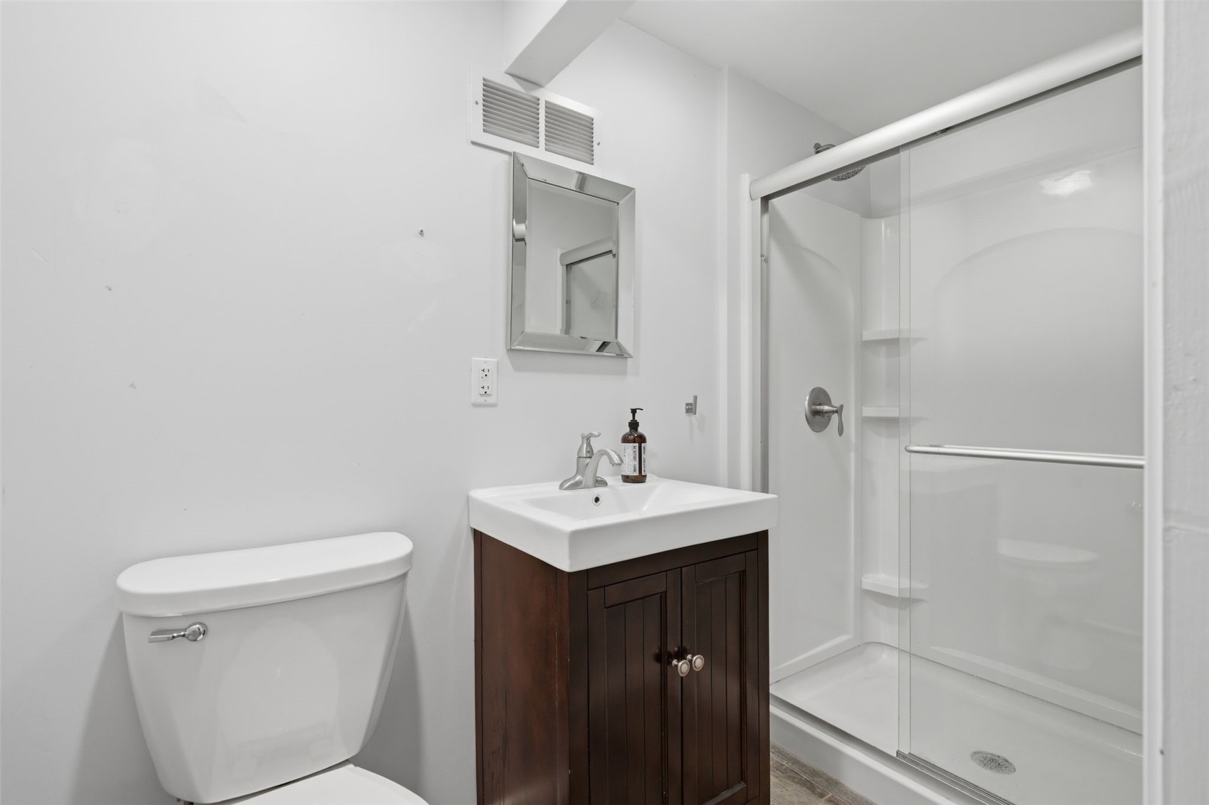 210 Stone Hedge Drive NW Cedar Rapids IA 52405