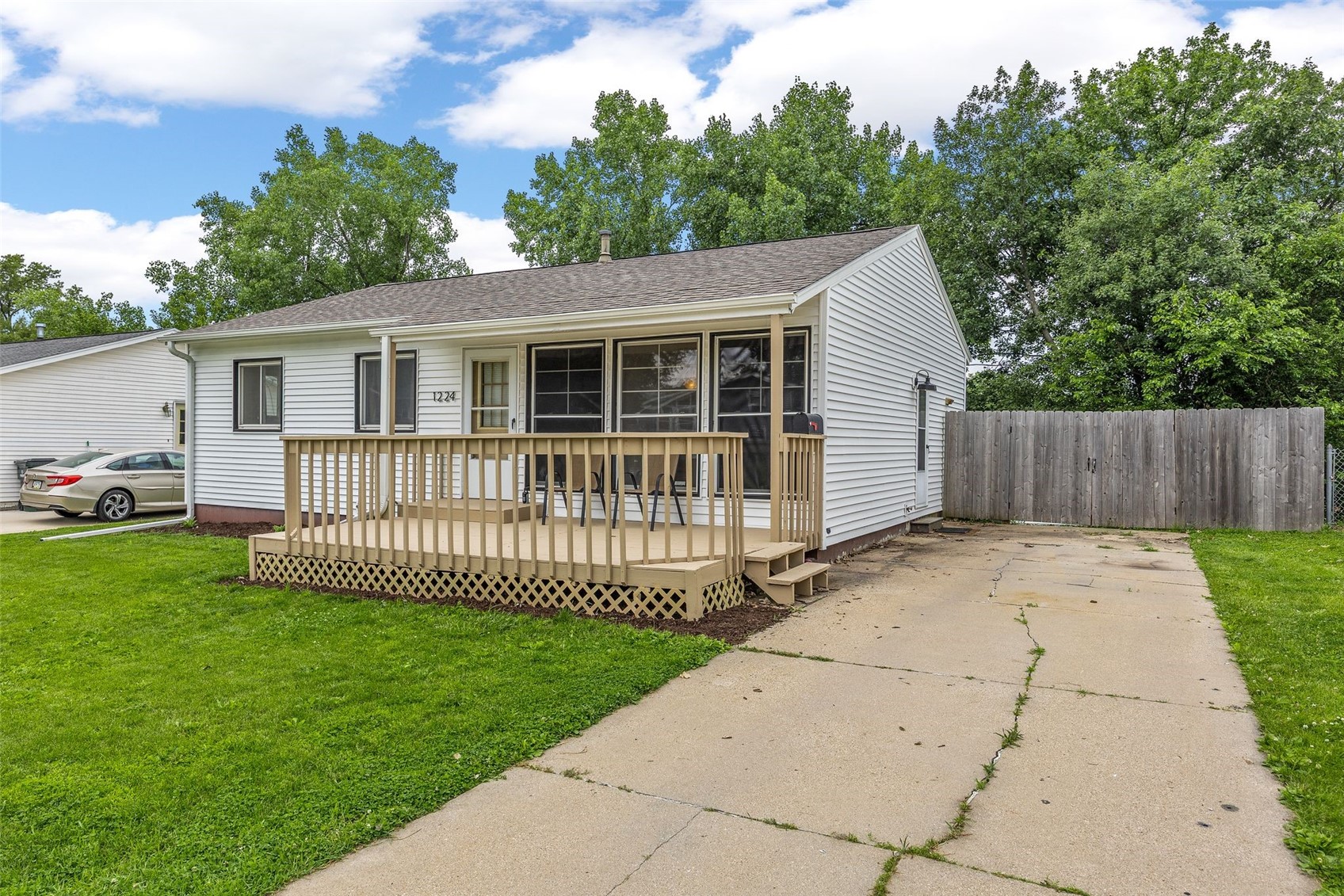 1224 18th Street NW Cedar Rapids IA 52405