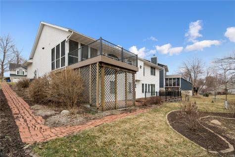 1617 Whitters Way NW Cedar Rapids IA 52405