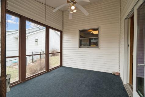 1617 Whitters Way NW Cedar Rapids IA 52405