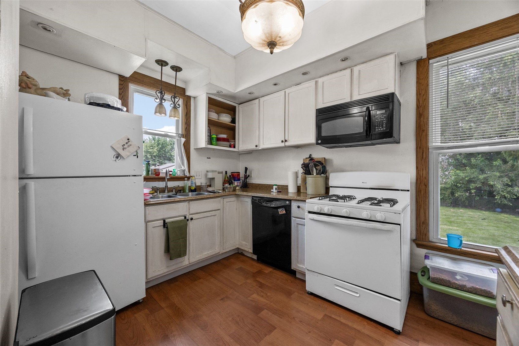 916 B Avenue NW Cedar Rapids IA 52405