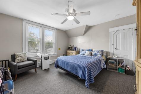 916 B Avenue NW Cedar Rapids IA 52405