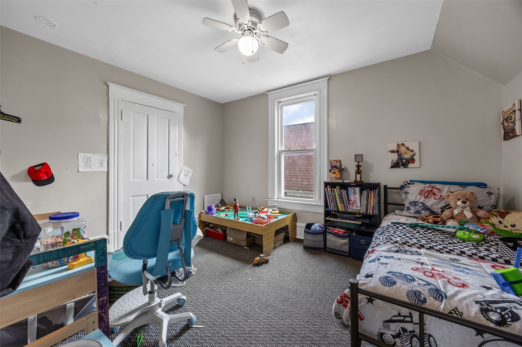 916 B Avenue NW Cedar Rapids IA 52405