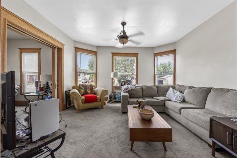 916 B Avenue NW Cedar Rapids IA 52405
