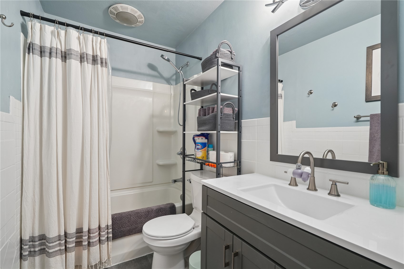 1227 Glenwood Drive NW Cedar Rapids IA 52405