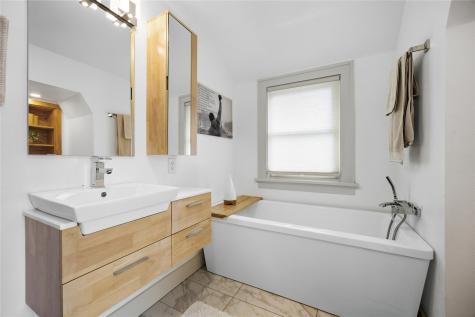2411 Bever Avenue SE Cedar Rapids IA 52403