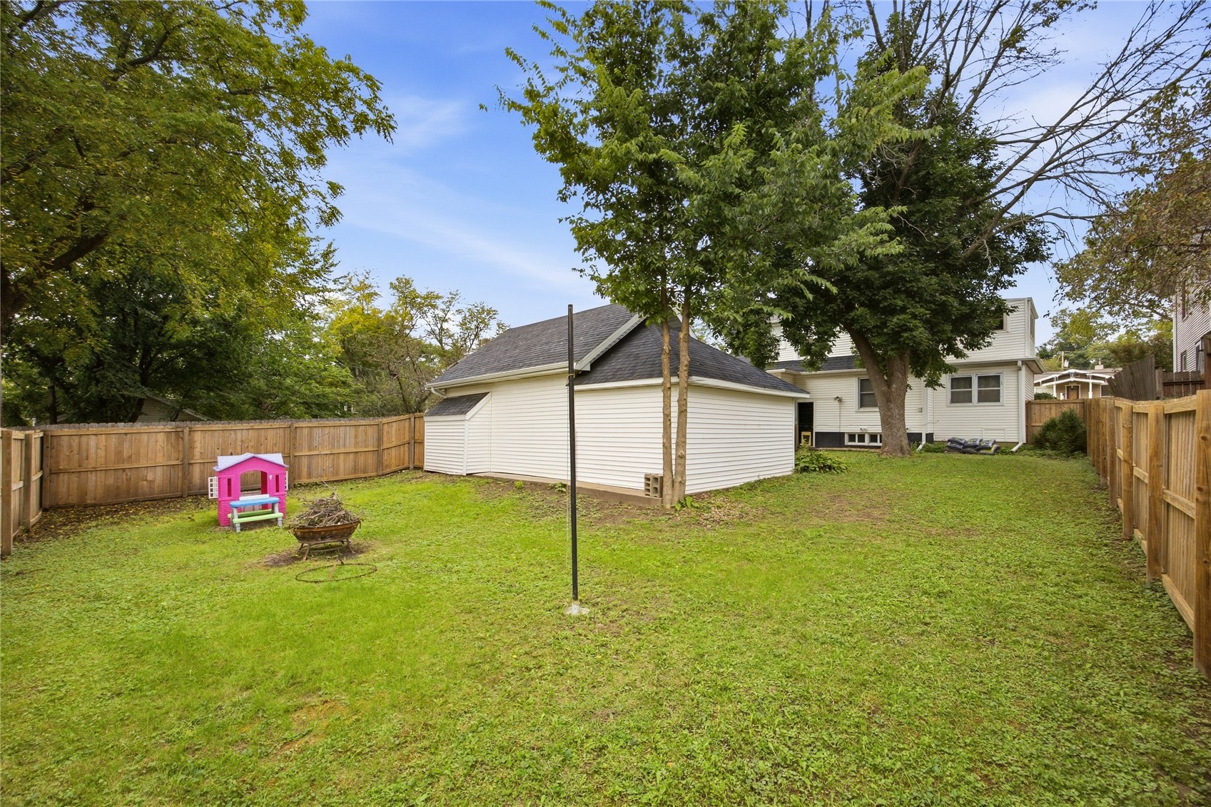 2411 Bever Avenue SE Cedar Rapids IA 52403