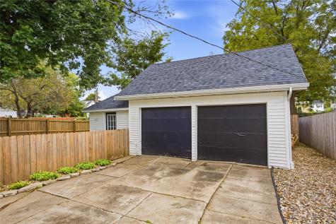2411 Bever Avenue SE Cedar Rapids IA 52403